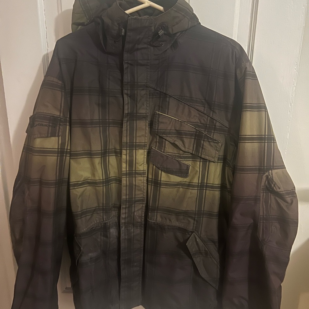 Burton The White Collection Men's Plaid Snowboarding Jacket- Black and Green